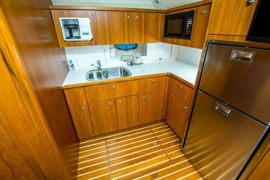 2000 Tiara 41 Open
