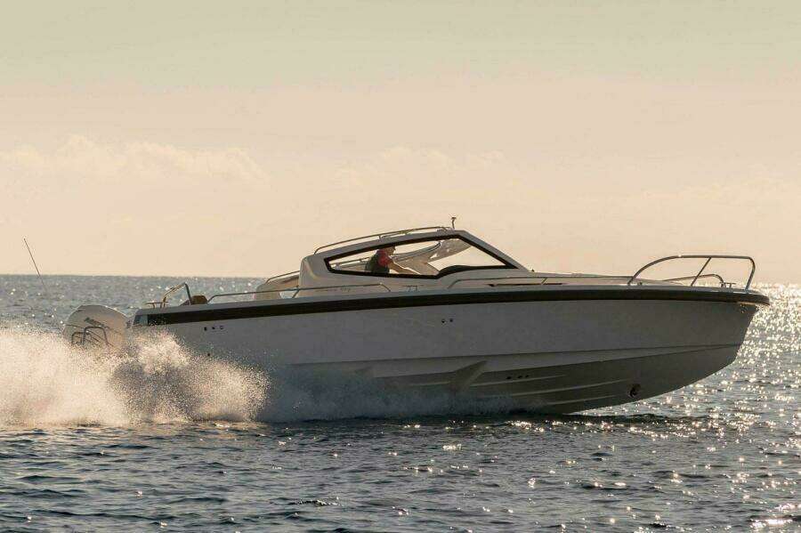 30ft Nimbus Yacht For Sale