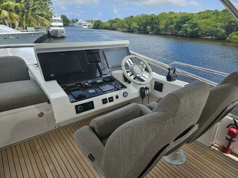 Moonlighter 66ft Azimut Yacht For Sale