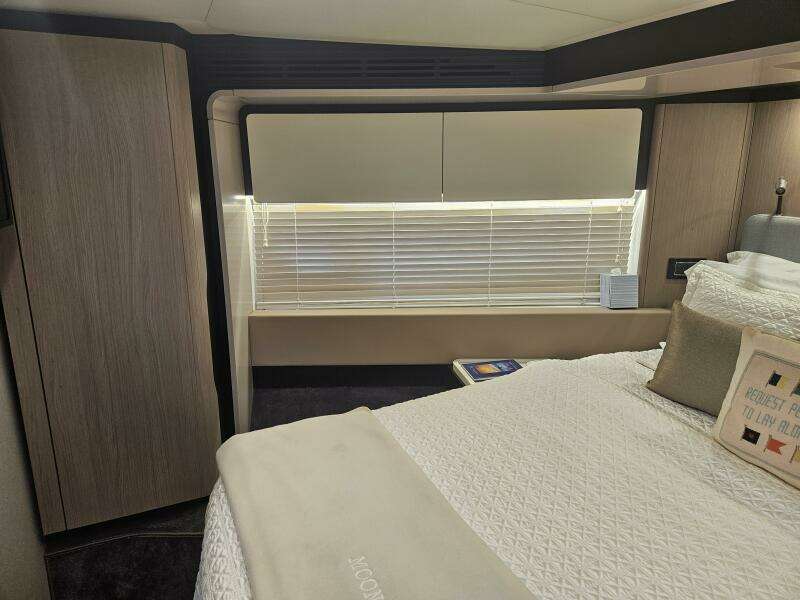 Moonlighter 66ft Azimut Yacht For Sale