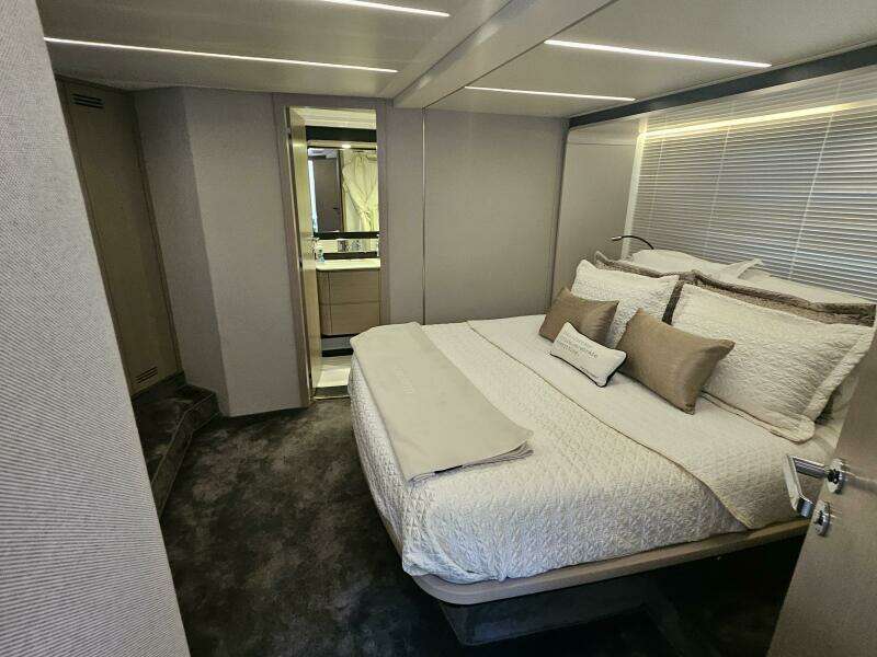 Moonlighter 66ft Azimut Yacht For Sale