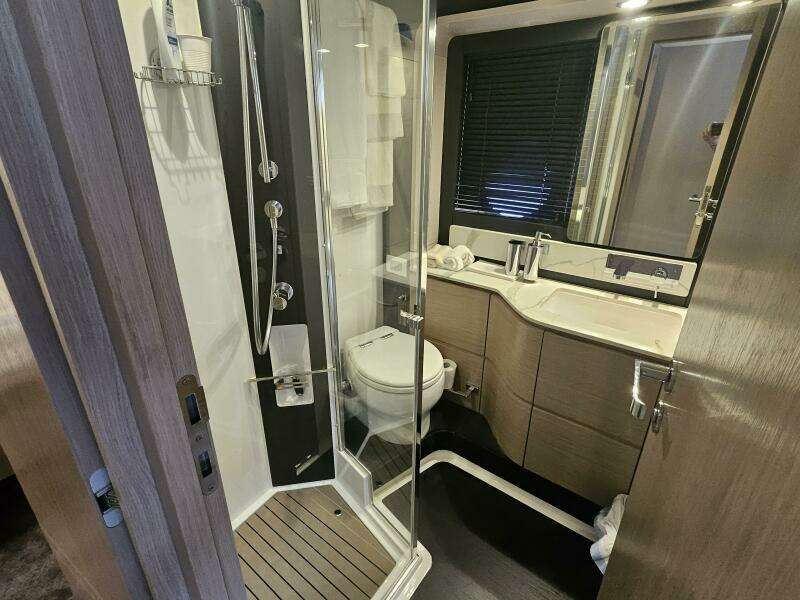Moonlighter 66ft Azimut Yacht For Sale