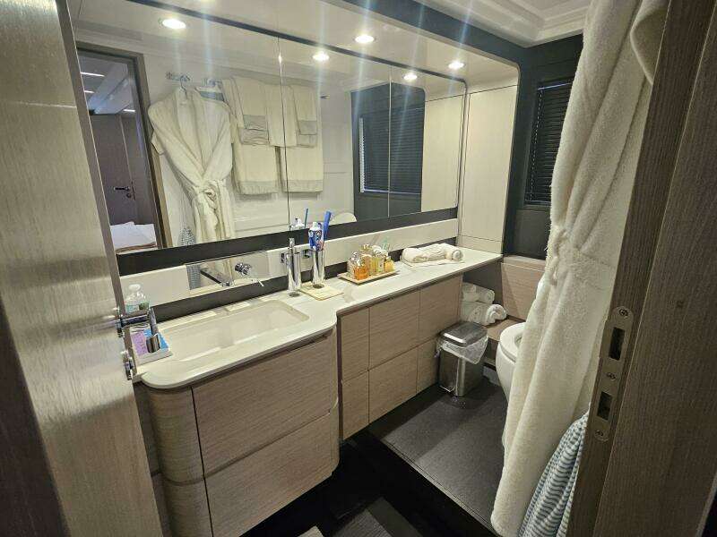 Moonlighter 66ft Azimut Yacht For Sale
