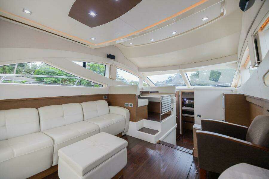 REVIVAL BAY 45ft Sea Ray Yacht For Sale