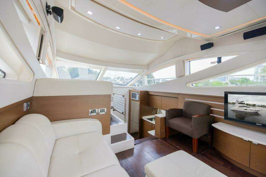 REVIVAL BAY 45ft Sea Ray Yacht For Sale