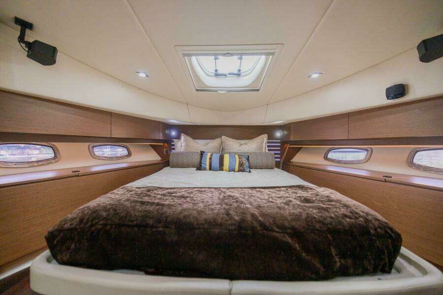 REVIVAL BAY 45ft Sea Ray Yacht For Sale