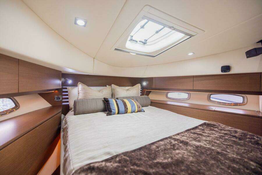 REVIVAL BAY 45ft Sea Ray Yacht For Sale