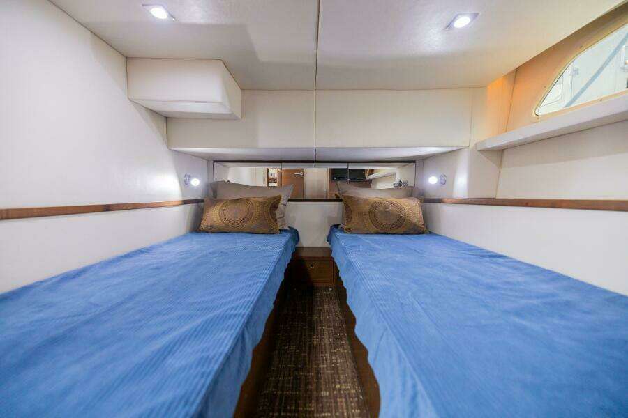 REVIVAL BAY 45ft Sea Ray Yacht For Sale