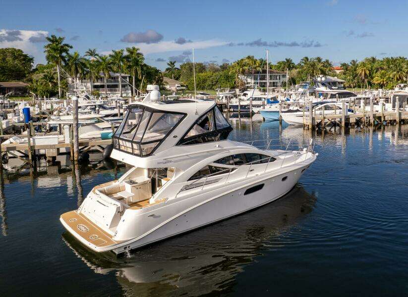 REVIVAL BAY 45ft Sea Ray Yacht For Sale REVIVAL BAY 45ft Sea Ray Yacht For Sale