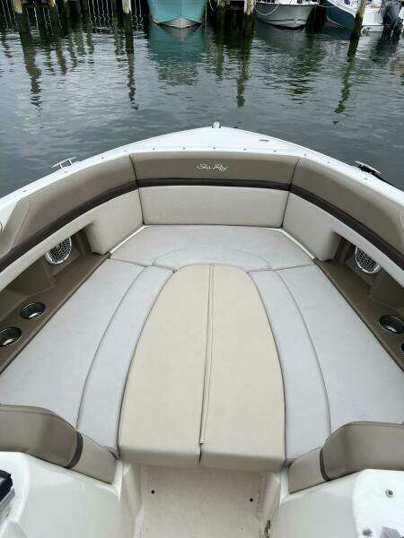 SCHORE THING 27ft Sea Ray Yacht For Sale