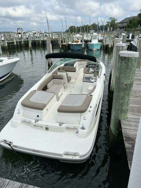 SCHORE THING 27ft Sea Ray Yacht For Sale