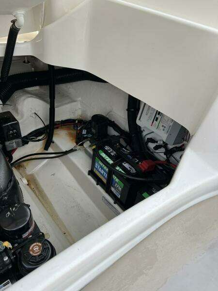 SCHORE THING 27ft Sea Ray Yacht For Sale