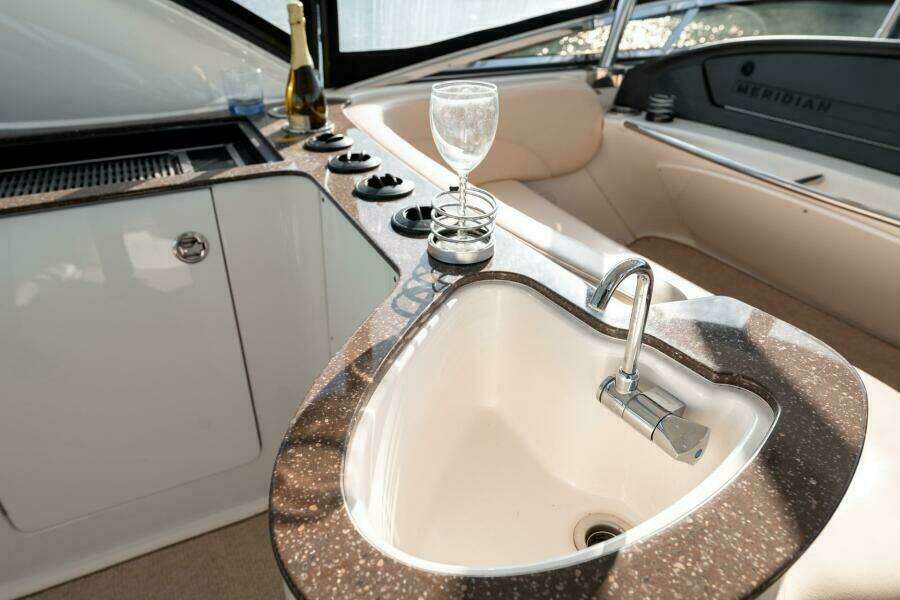 47ft Meridian Yacht For Sale