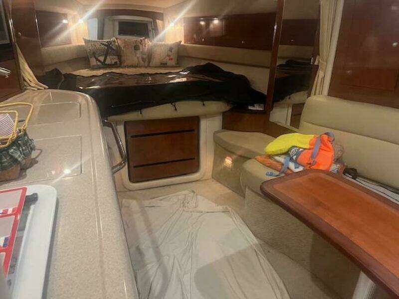 PARTY 0F FOUR 34ft Sea Ray Yacht For Sale