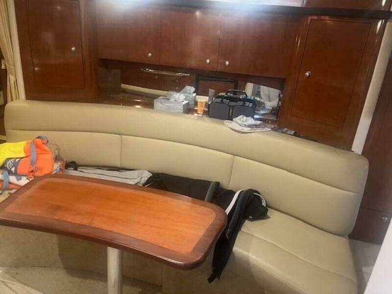 PARTY 0F FOUR 34ft Sea Ray Yacht For Sale