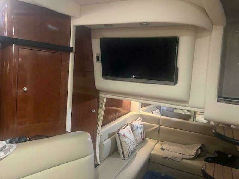 PARTY 0F FOUR 34ft Sea Ray Yacht For Sale