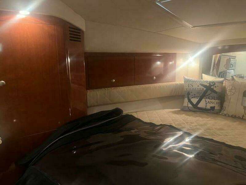 PARTY 0F FOUR 34ft Sea Ray Yacht For Sale