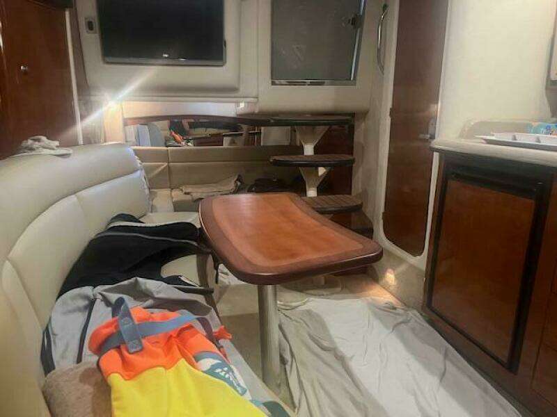 PARTY 0F FOUR 34ft Sea Ray Yacht For Sale