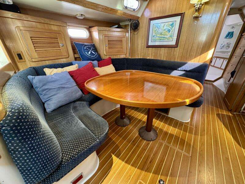 42ft Catalina Yacht For Sale