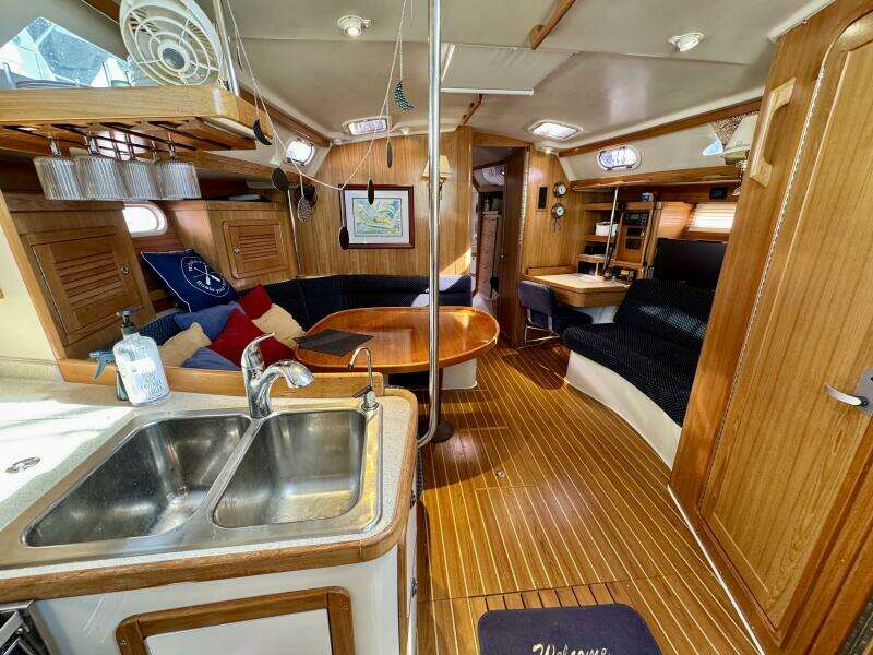 42ft Catalina Yacht For Sale