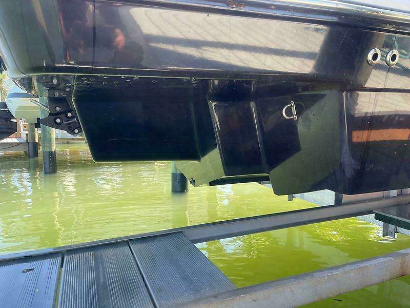 26ft Bayliner Yacht For Sale