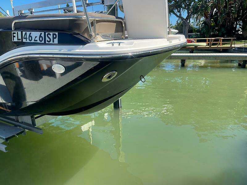 26ft Bayliner Yacht For Sale