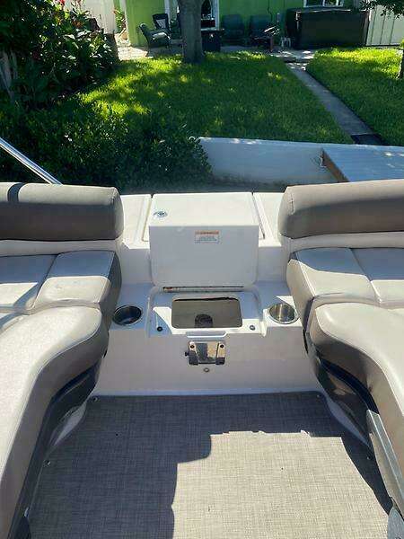 26ft Bayliner Yacht For Sale