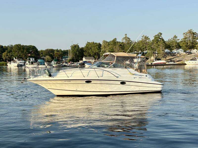 SASSY CASSY 30ft Doral Yacht For Sale