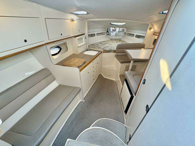 SASSY CASSY 30ft Doral Yacht For Sale