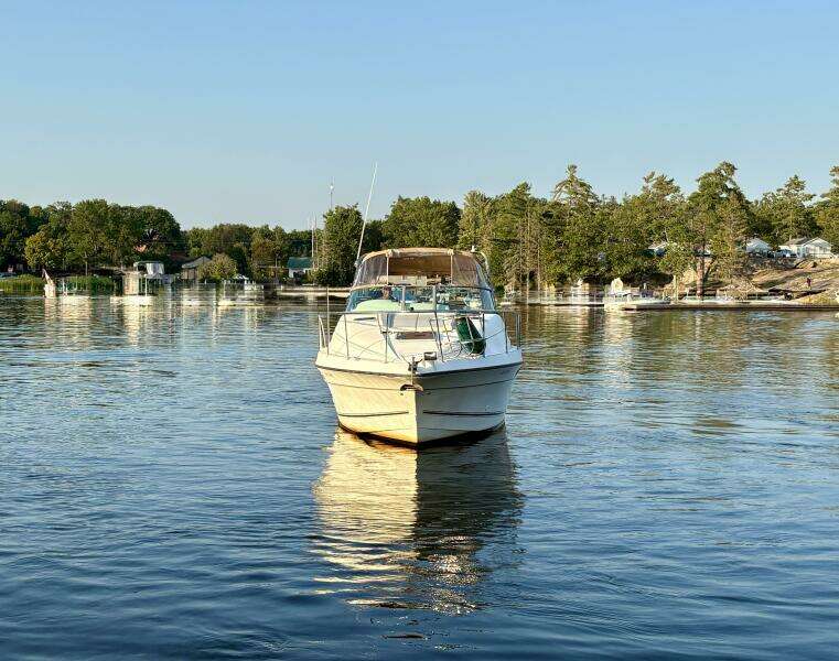 SASSY CASSY 30ft Doral Yacht For Sale