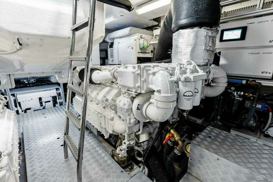 Momentum 76ft Riva Yacht For Sale