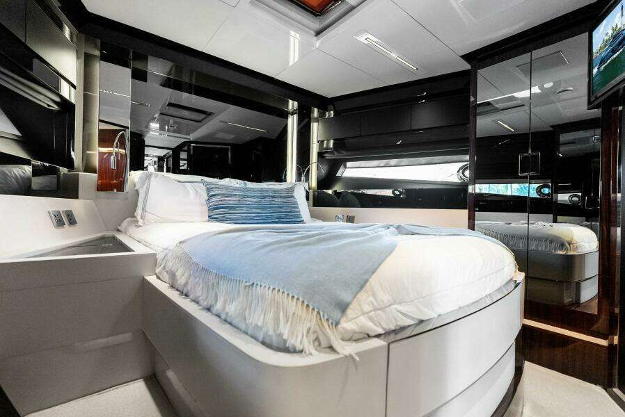 Momentum 76ft Riva Yacht For Sale