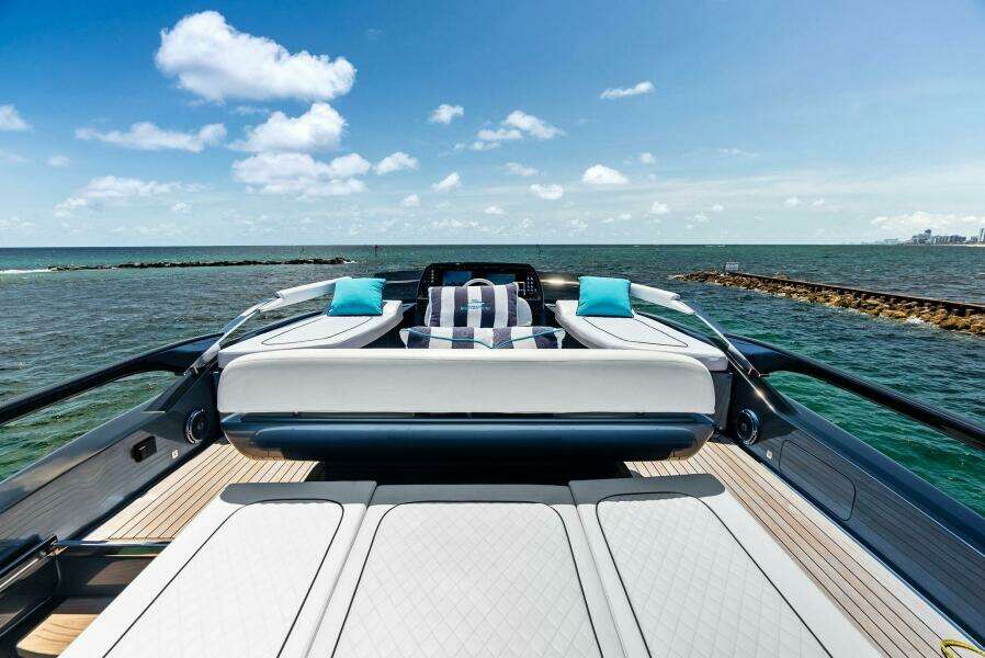Momentum 76ft Riva Yacht For Sale