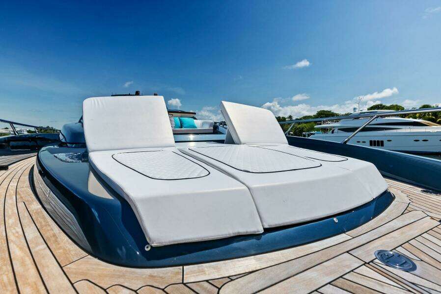 Momentum 76ft Riva Yacht For Sale