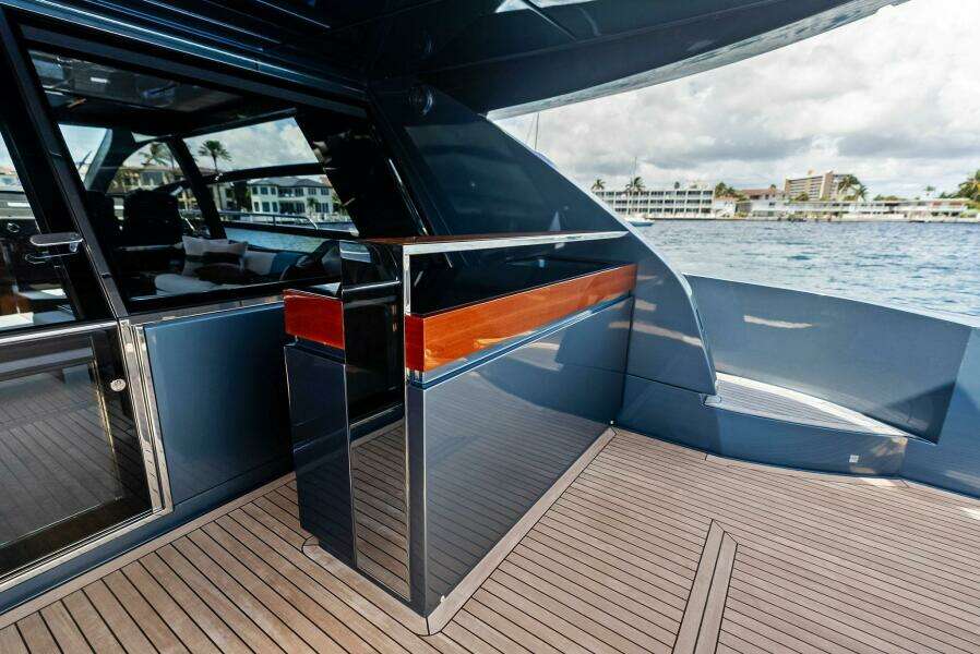 Momentum 76ft Riva Yacht For Sale