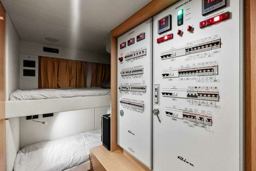 Momentum 76ft Riva Yacht For Sale