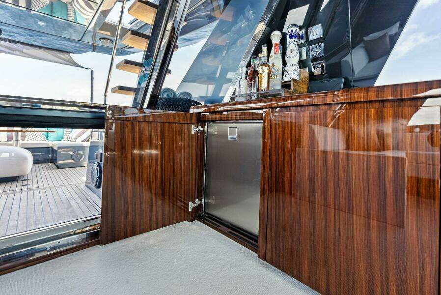 Momentum 76ft Riva Yacht For Sale