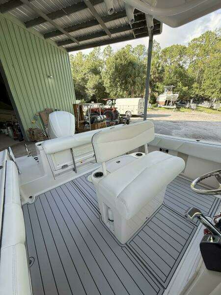24ft Robalo Yacht For Sale