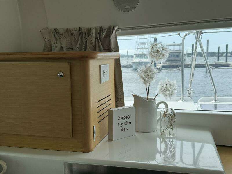 Galley - Port