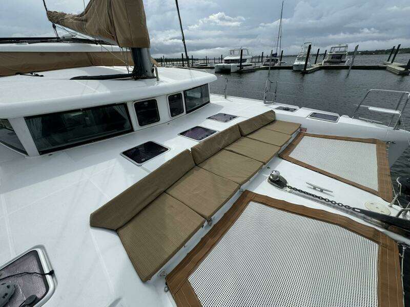 Anchored Soul 42ft Lagoon Yacht For Sale