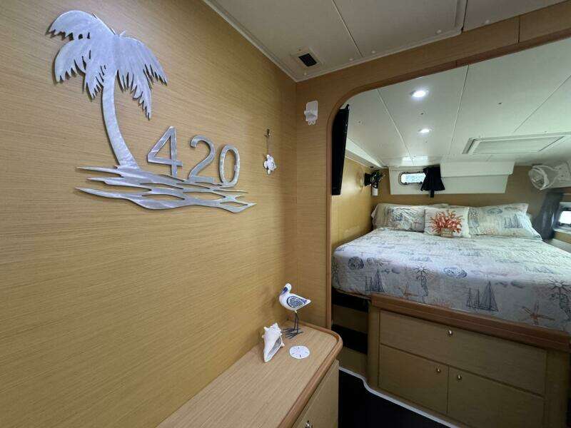 Anchored Soul 42ft Lagoon Yacht For Sale