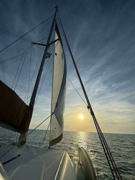 Anchored Soul 42ft Lagoon Yacht For Sale