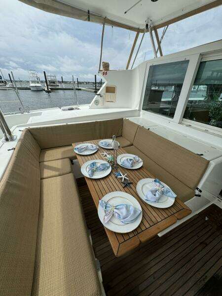Anchored Soul 42ft Lagoon Yacht For Sale