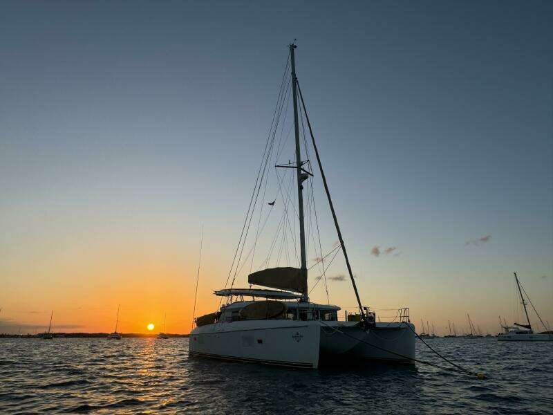 Anchored Soul 42ft Lagoon Yacht For Sale