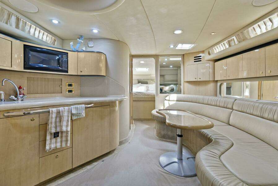 38ft Sea Ray Yacht For Sale