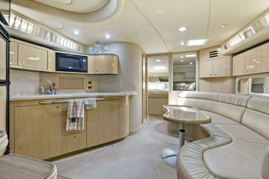 38ft Sea Ray Yacht For Sale