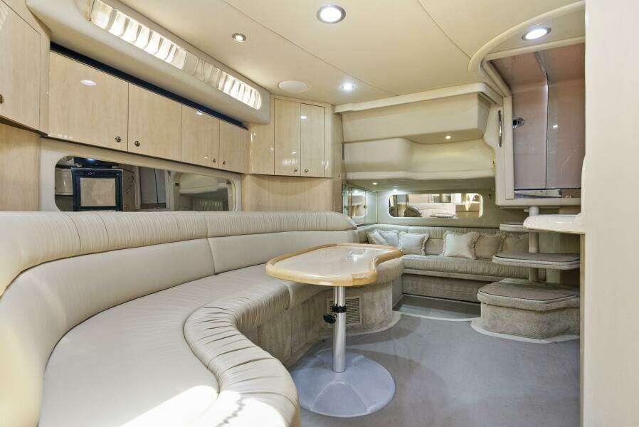 38ft Sea Ray Yacht For Sale