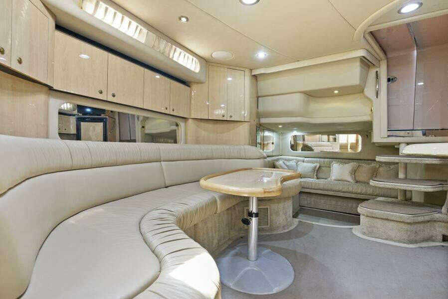 38ft Sea Ray Yacht For Sale