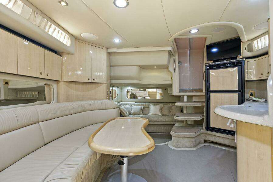 38ft Sea Ray Yacht For Sale