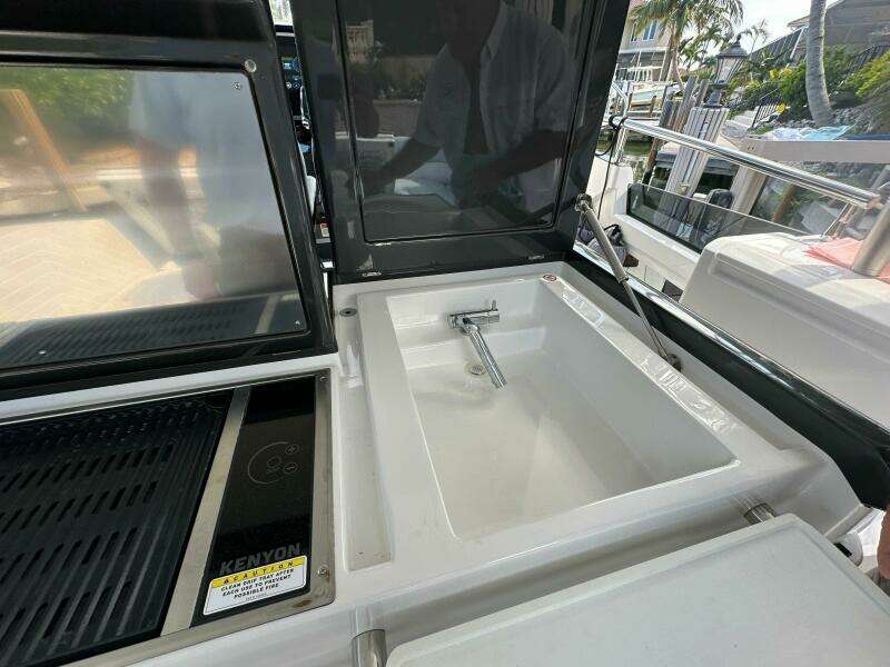 48ft Azimut Yacht For Sale